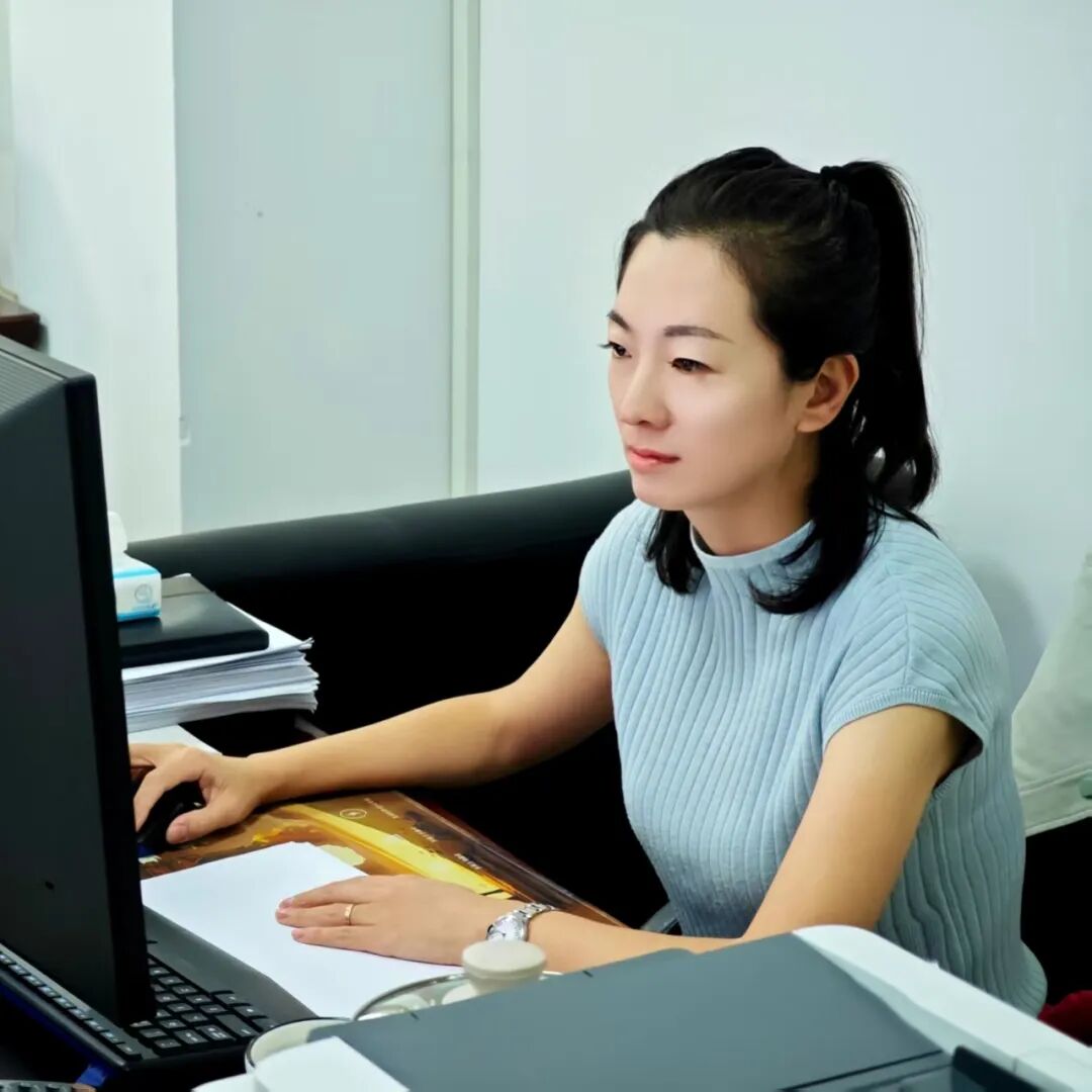 喜迎黨代會 致敬筑夢人 | 2025年度優(yōu)秀教育工作者風(fēng)采展 信息技術(shù)咨詢服務(wù)